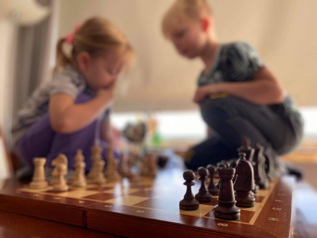 szachy dla dzieci nauka podstaw gry kurs szachowy online
