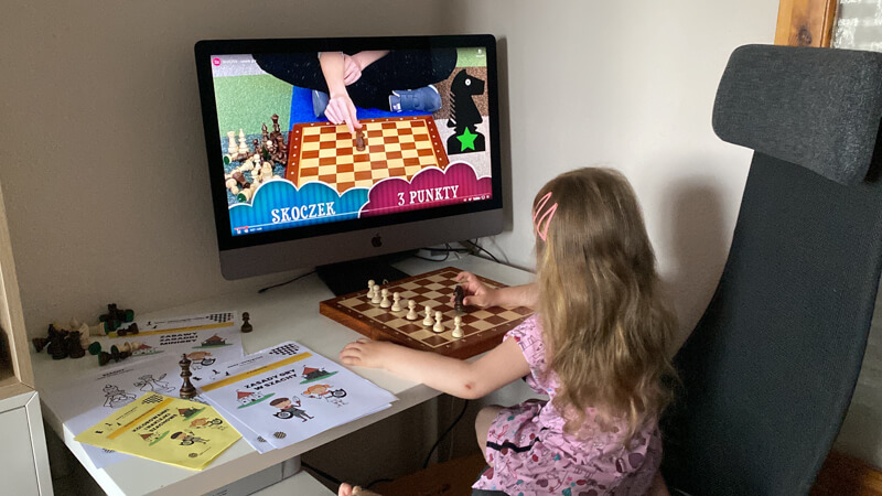 Lekcje szachowe dla dzieci skoczek zasady gry w szachy